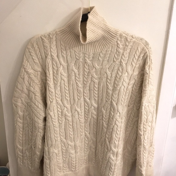 Over sized knit sweater - Picture 1 of 2